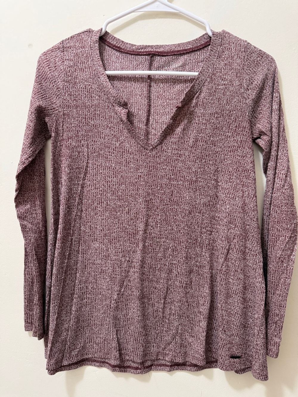 Hollister Mauve Long-Sleeve V-Neck Knit Top